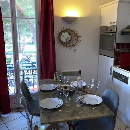 Pinede Juan-les-pins Apartment